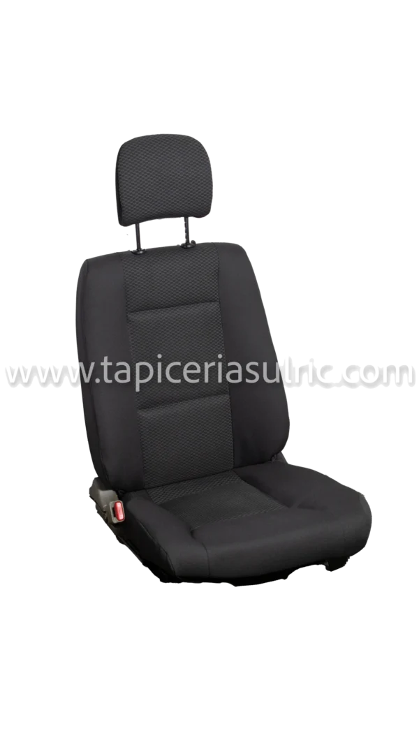 Nissan Capstar (4)