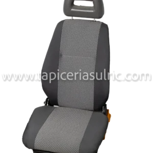 Nissan Atleon neumatico
