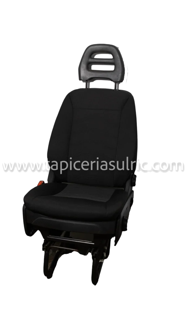 Iveco Daily negro